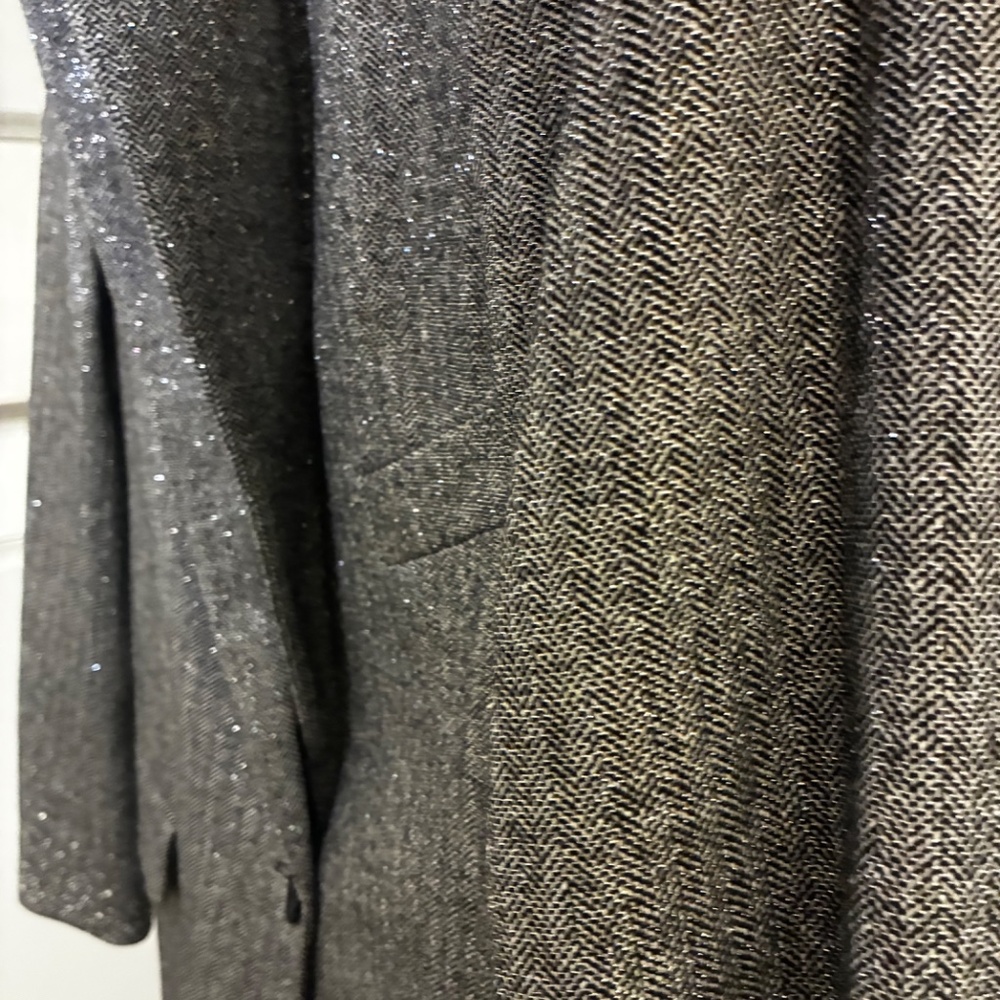 Vow Herringbone Blazer black with metallic Silver thread - Picture 5 of 7